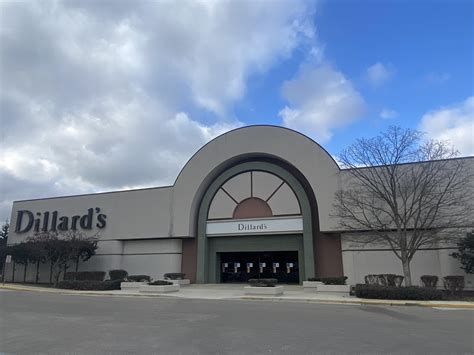 dillard's locations in indiana.